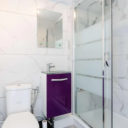 Apartment Duplex T2 Climatise, Terrasse, Proche Port - 4 Pers. - Fr-1-409-254 *